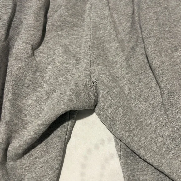 ⭐️ BRANDY MELVILLE Gray Sweatpants (OG STYLE—SHORTER THAN WHAT BM SELLS NOW!!) - Picture 8 of 9